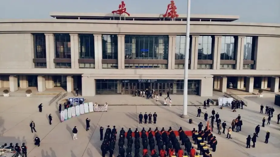 פתרון שערי מחזור לתחנת רכבת