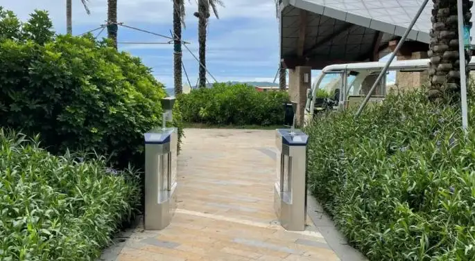 שער פניית קוד QR