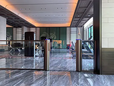 מערכת בקרת גישה לכניסה לחדר הכושר